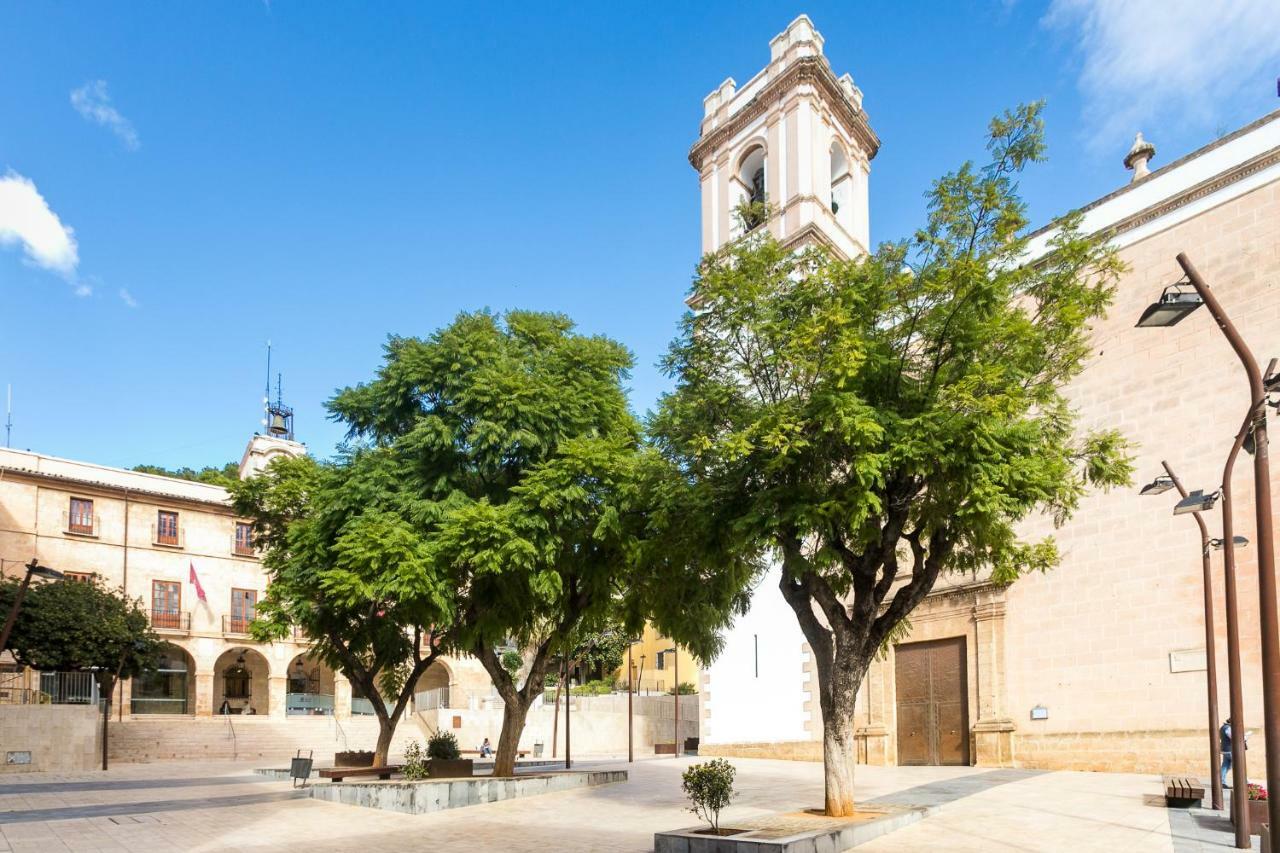 Estudios Ramon Llull Denia Luaran gambar